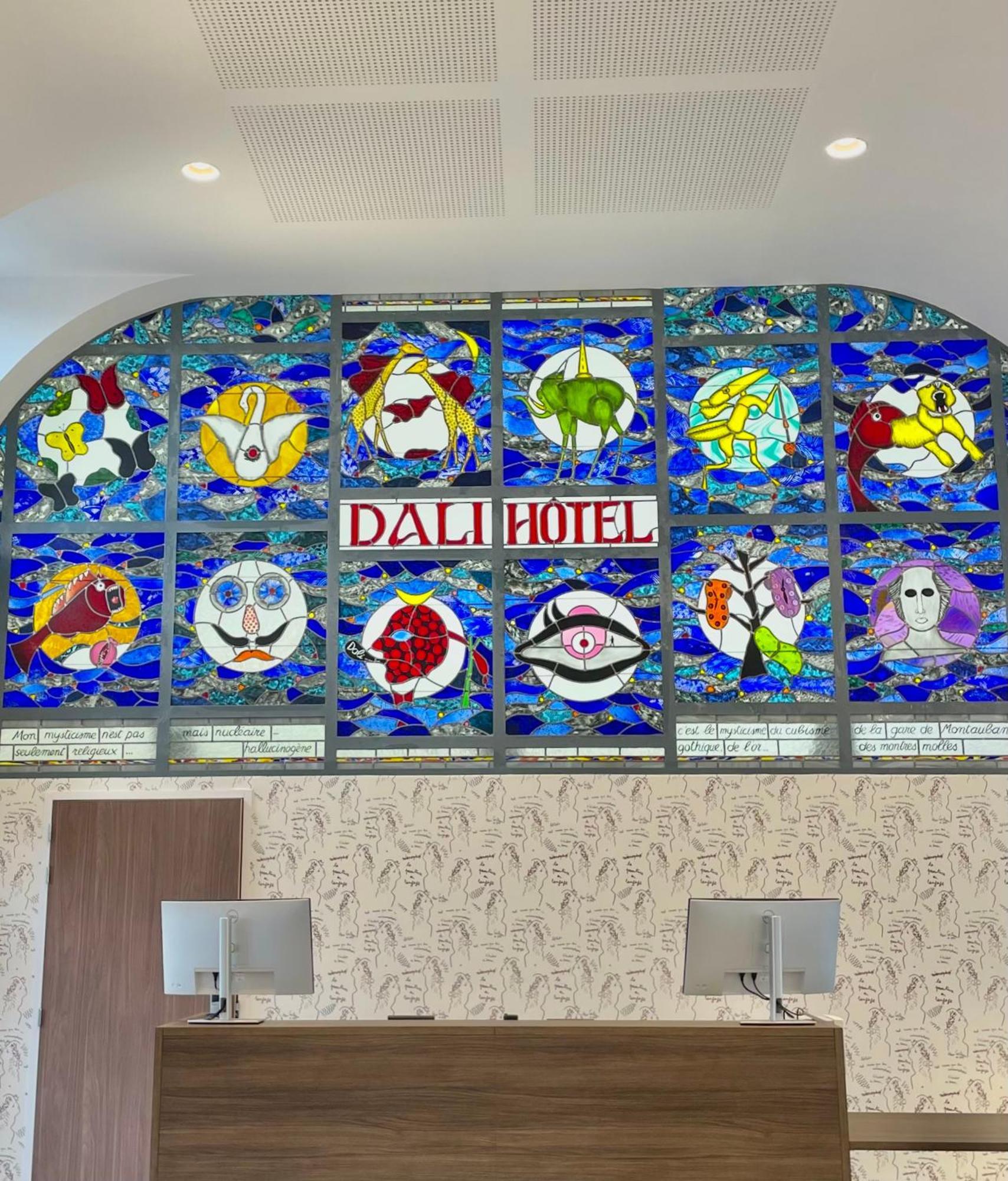Dali Hotel מונטובן מראה חיצוני תמונה