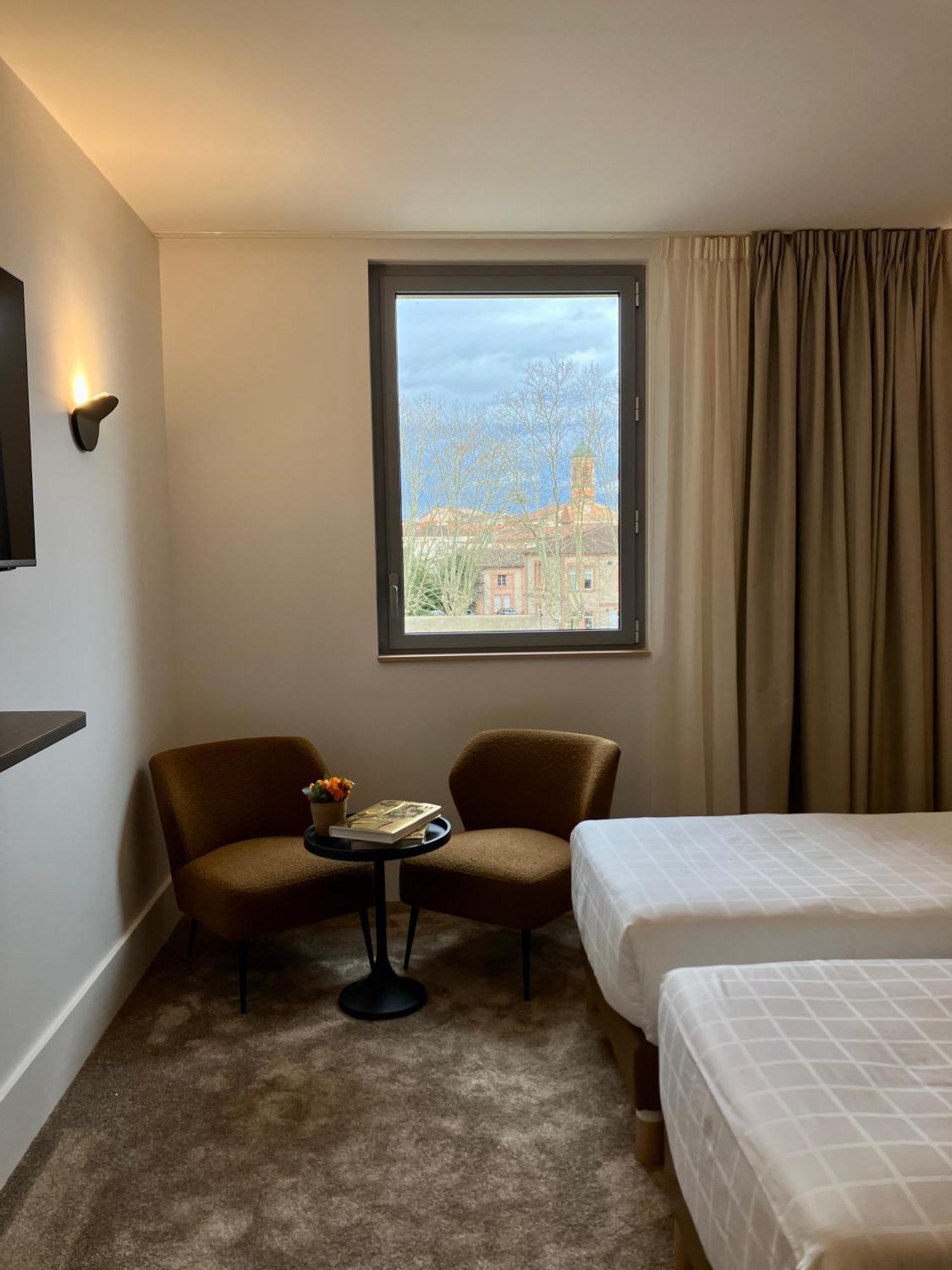 Dali Hotel מונטובן מראה חיצוני תמונה