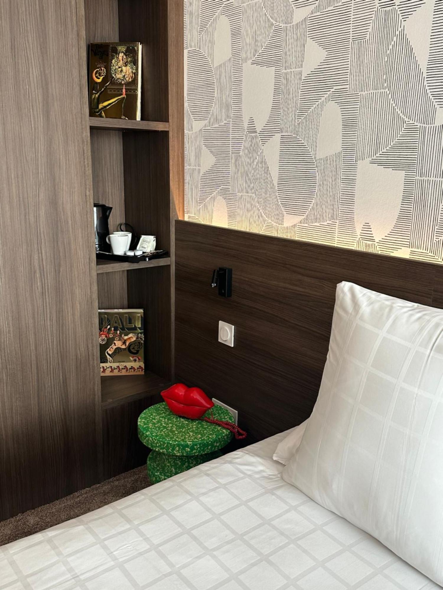 Dali Hotel מונטובן מראה חיצוני תמונה