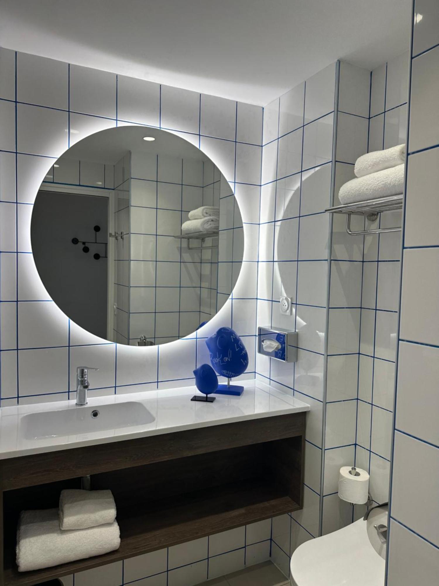 Dali Hotel מונטובן מראה חיצוני תמונה
